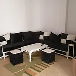 Royal 2 Hostel Opposite Nalu Bar